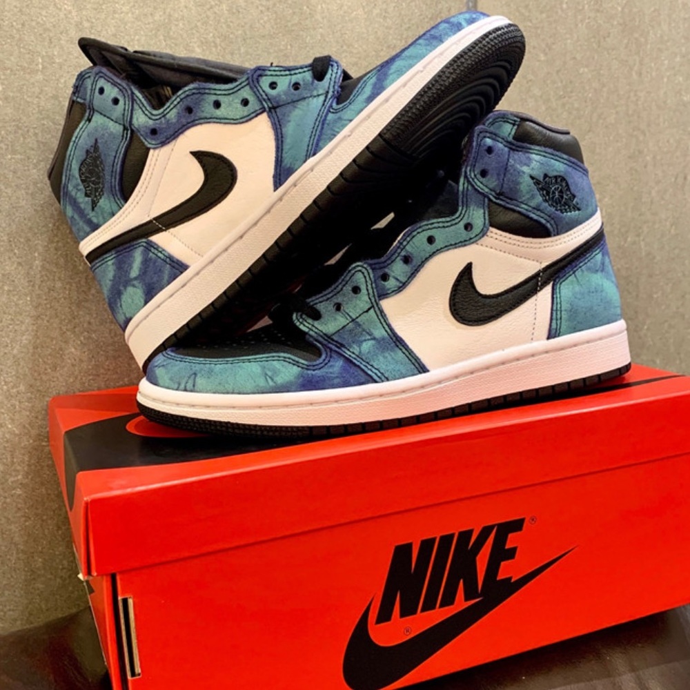 Retro 1s 🦋